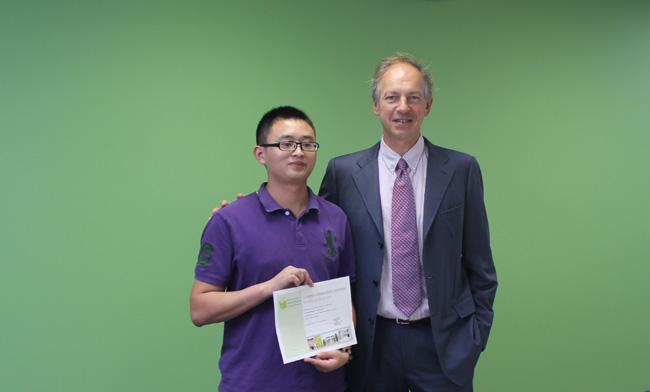 本公司员工在欧洲接受培训，并获得证书