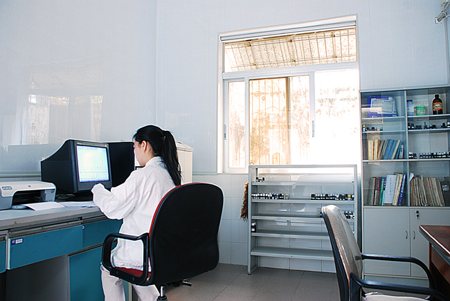 精油研发分析车间